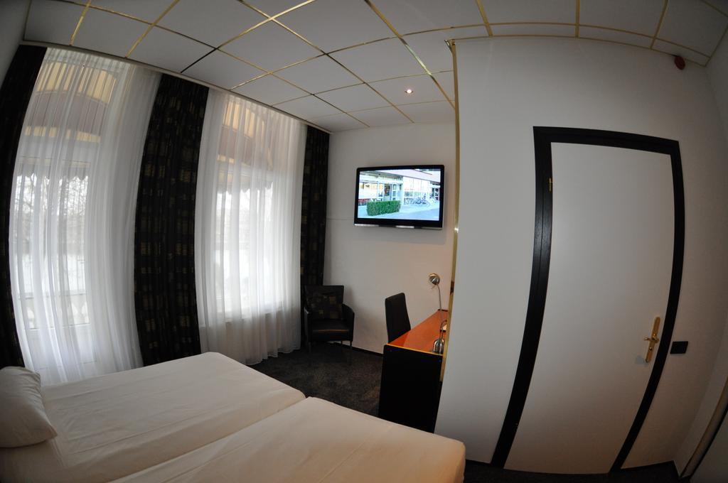 Hotel Le Beau Rivage Middelburg Room photo
